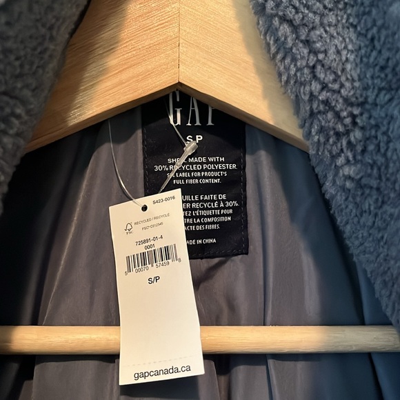 NWT Blue Teddy coat by the Gap - Picture 2 of 3
